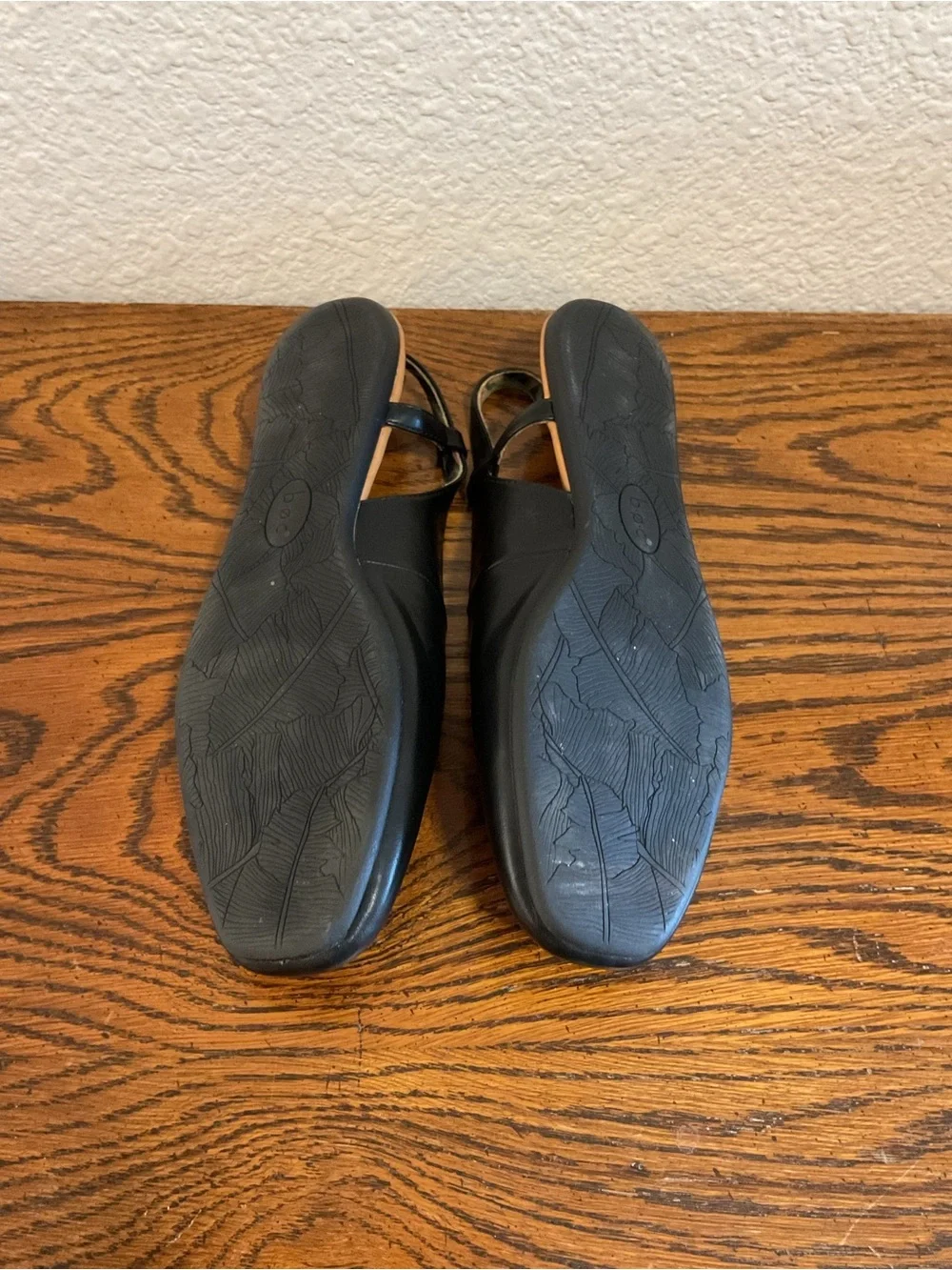 b.o.c. Born Concept Black Slingback Flats Women’s 9 Memory Foam Comfort Shoes